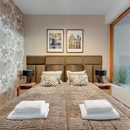 Staywin Chmielna Park Apartman *