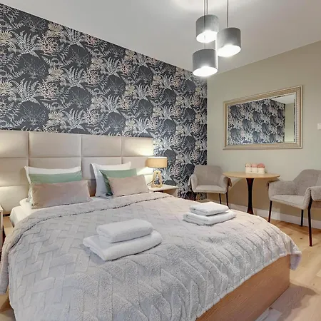 Stay-in Chmielna Park *