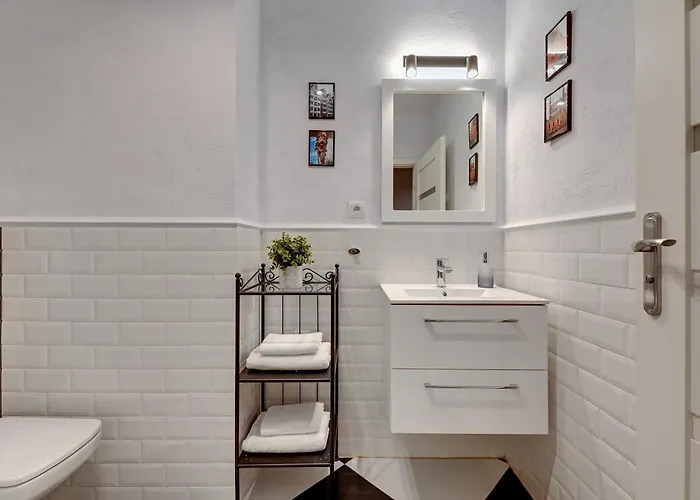 Daire Staywin Chmielna Park